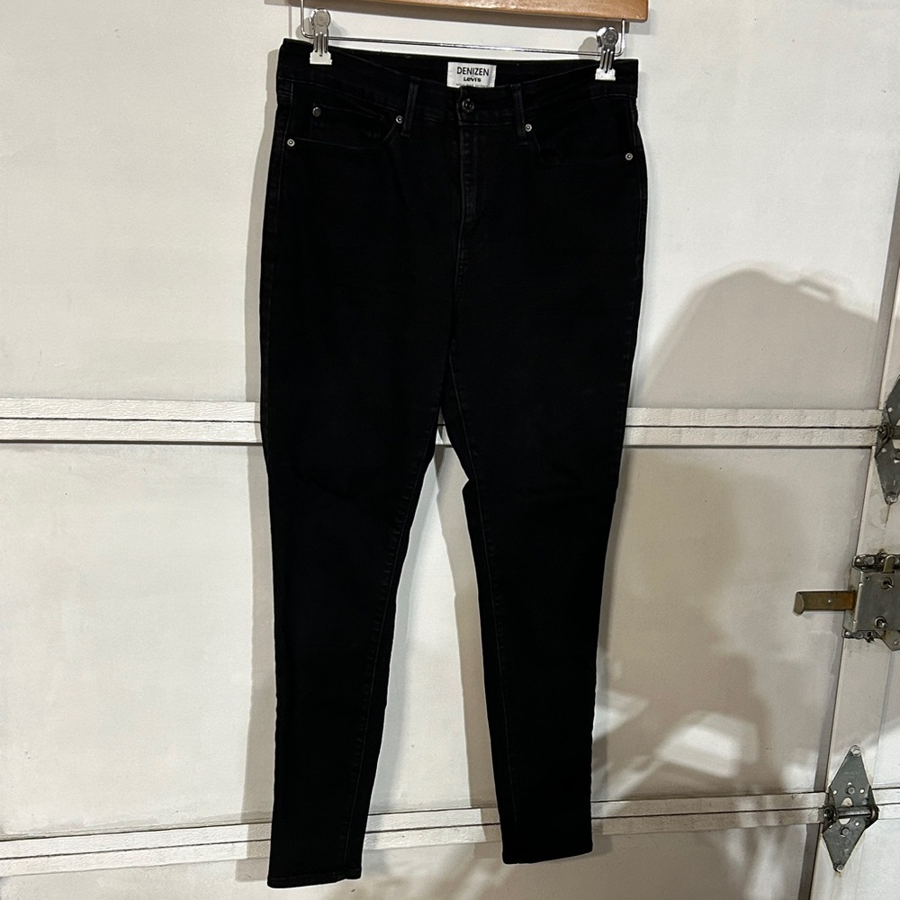 Denizen from Levi's Women's Black Skinny Jeans